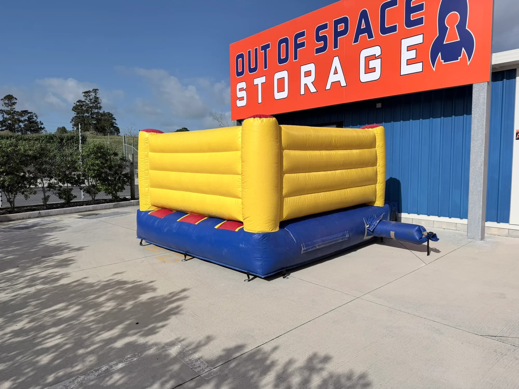 JR Rush bouncy castle hire